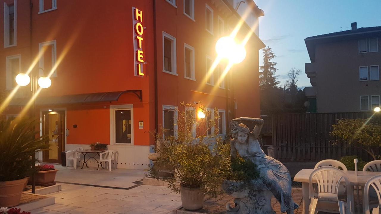 Hotel Siros Verona Eksteriør billede